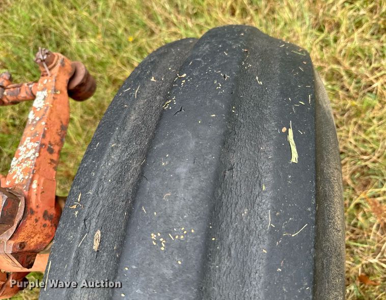 image for item DX1329 International Harvester 1086 tractor