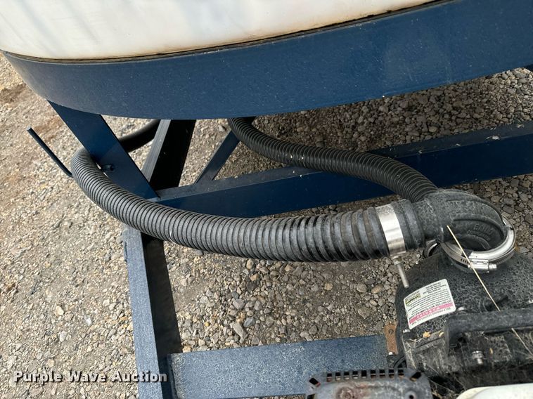 image for item DX1333 Ag Spray Double Cone nurse tank trailer