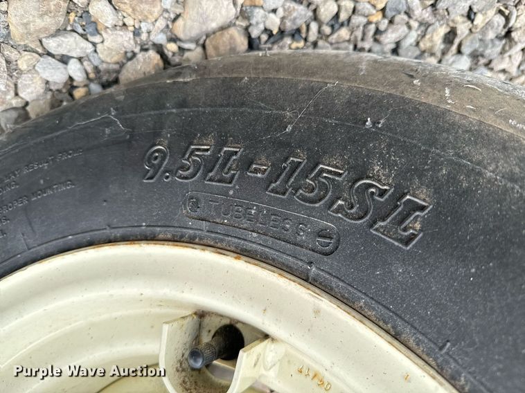 image for item DX1333 Ag Spray Double Cone nurse tank trailer