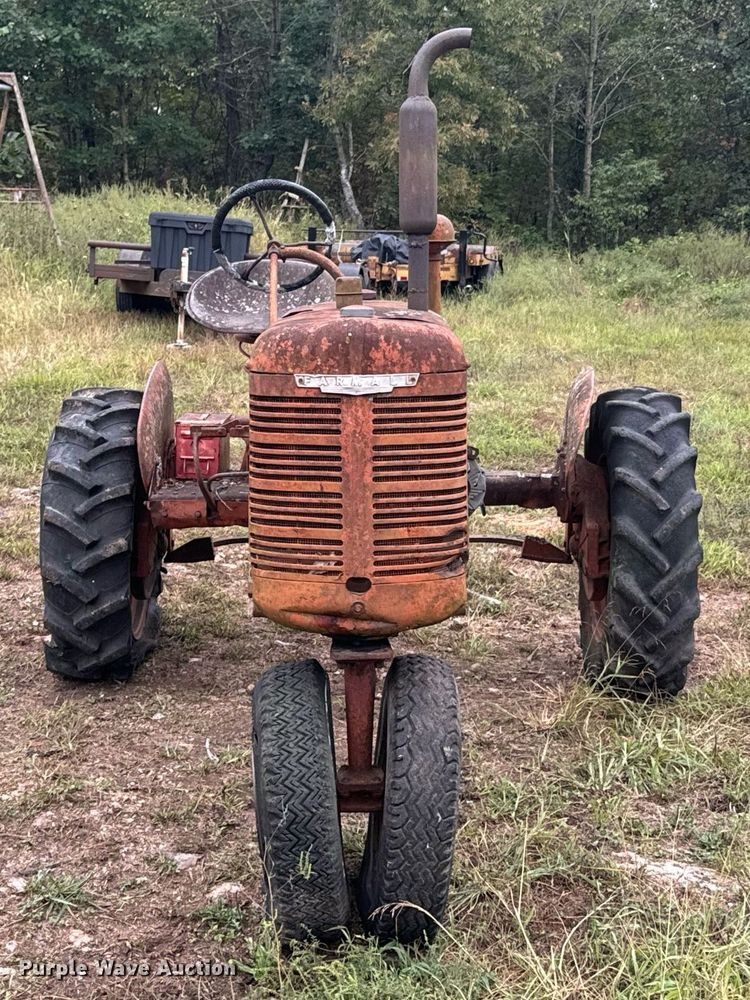 image for item DX1350 1944 Farmall B tractor
