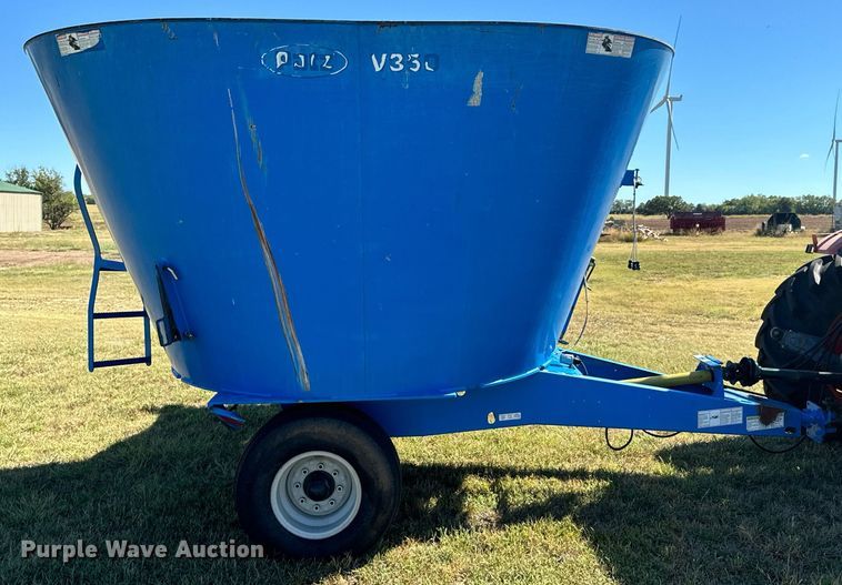 image for item DX1353 Patz V350 feed mixer