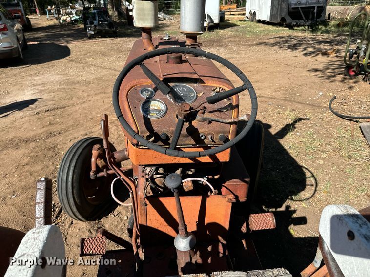 image for item DX1362 1962 International Harvester 504 tractor