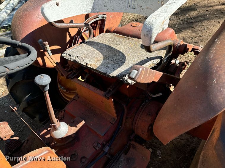 image for item DX1362 1962 International Harvester 504 tractor
