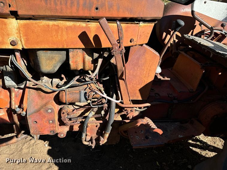 image for item DX1362 1962 International Harvester 504 tractor