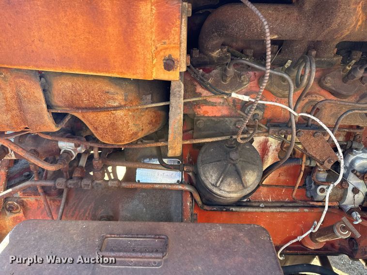 image for item DX1362 1962 International Harvester 504 tractor