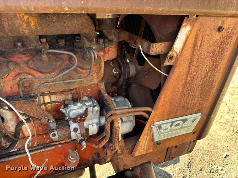 image for item DX1362 1962 International Harvester 504 tractor