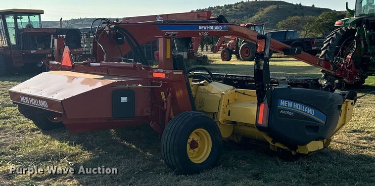 image for item DX3586 2014 New Holland H7150 swather / windrower