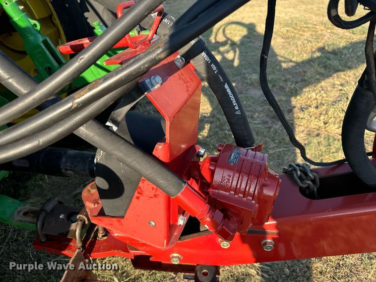 image for item DX3586 2014 New Holland H7150 swather / windrower