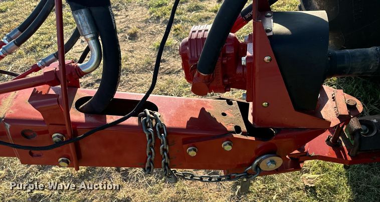 image for item DX3586 2014 New Holland H7150 swather / windrower