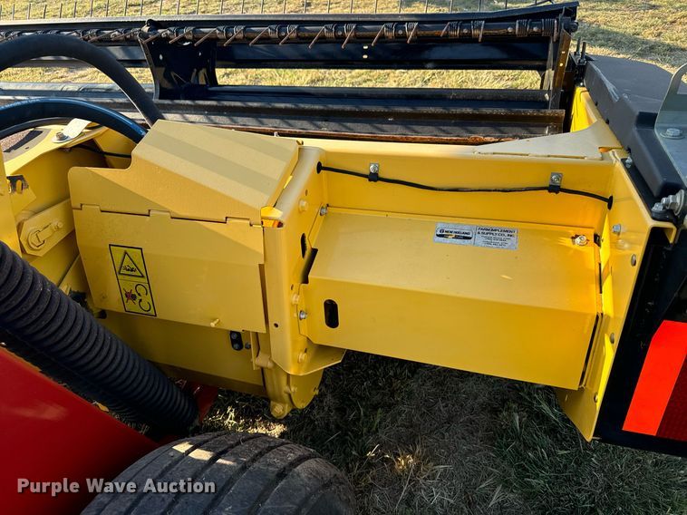 image for item DX3586 2014 New Holland H7150 swather / windrower