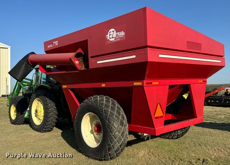 image for item DX3587 E-Z Trail 710 grain cart