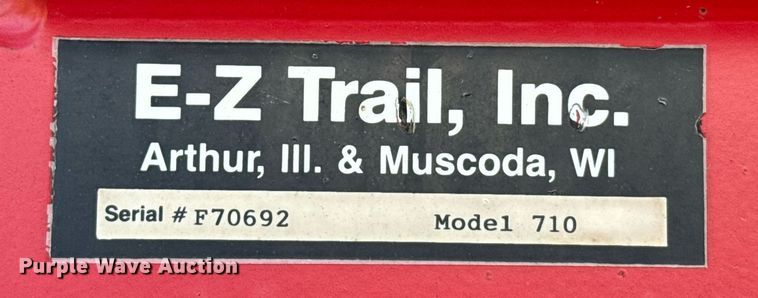 image for item DX3587 E-Z Trail 710 grain cart