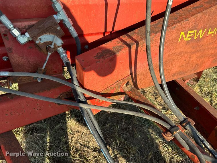 image for item DX3589 New Holland 195 manure spreader