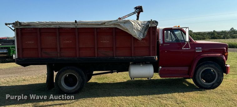 image for item DX3590 1979 GMC Sierra 6000 grain truck