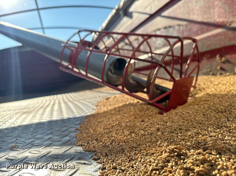 image for item DX3590 1979 GMC Sierra 6000 grain truck