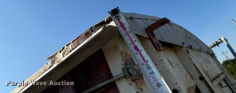 image for item DX3590 1979 GMC Sierra 6000 grain truck