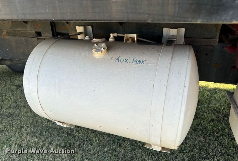 image for item DX3590 1979 GMC Sierra 6000 grain truck