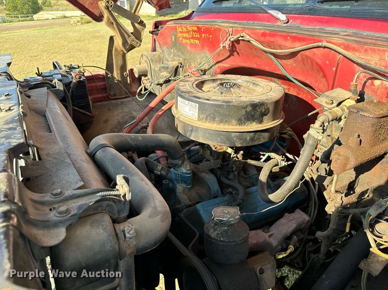 image for item DX3590 1979 GMC Sierra 6000 grain truck