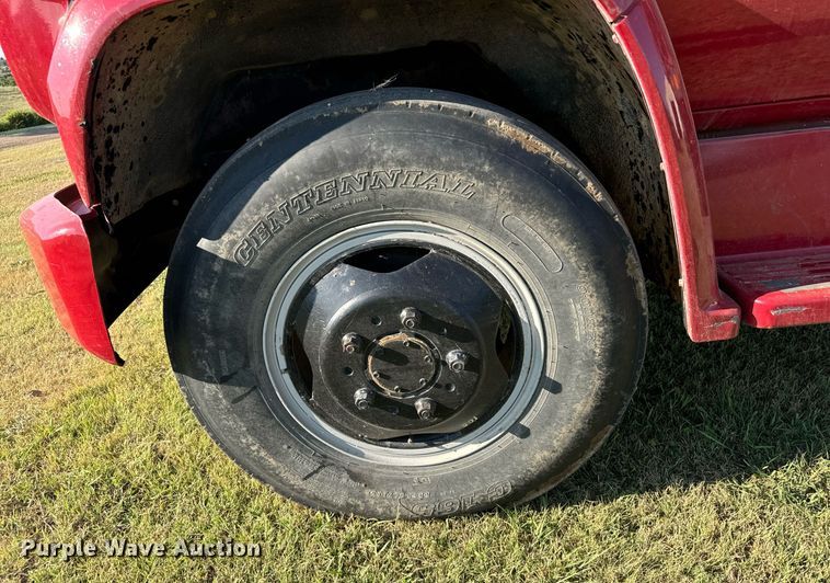 image for item DX3590 1979 GMC Sierra 6000 grain truck