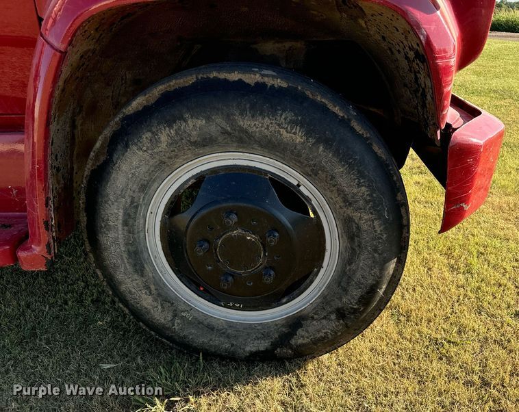 image for item DX3590 1979 GMC Sierra 6000 grain truck