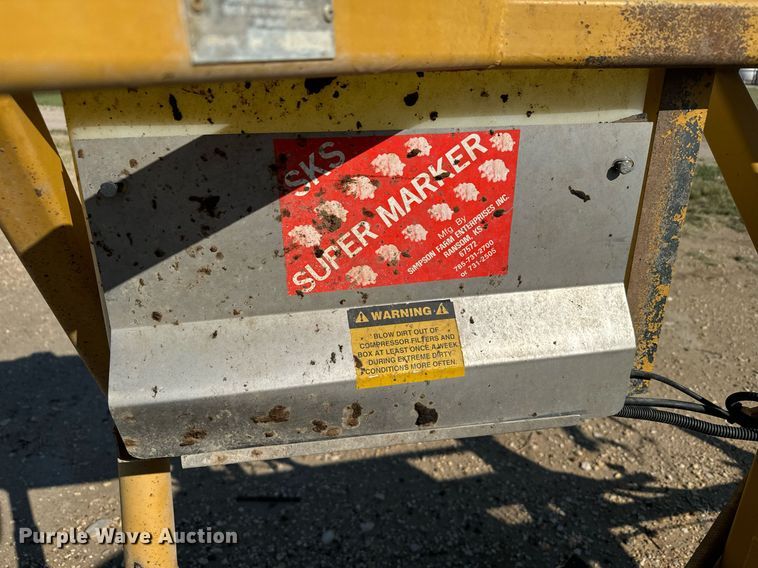 image for item DX3591 2004 Chevrolet Silverado 2500 LT Ext. Cab sprayer bed pickup truck