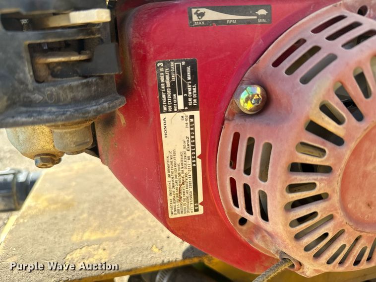 image for item DX3591 2004 Chevrolet Silverado 2500 LT Ext. Cab sprayer bed pickup truck