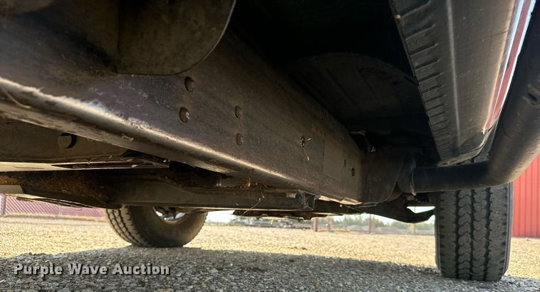 image for item DX3591 2004 Chevrolet Silverado 2500 LT Ext. Cab sprayer bed pickup truck