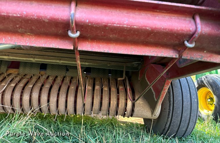 image for item EE7703 Case 8465 round baler