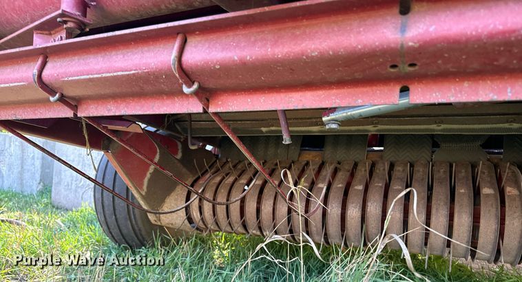 image for item EE7703 Case 8465 round baler