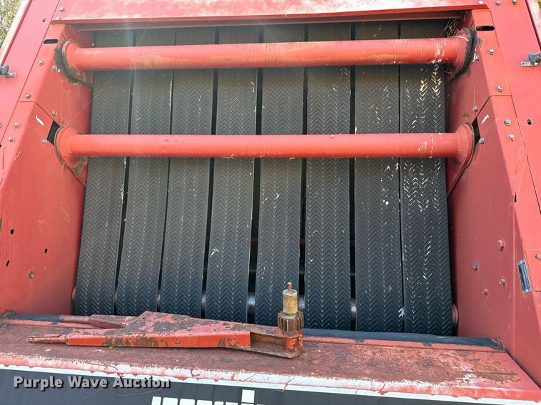 image for item EE7703 Case 8465 round baler