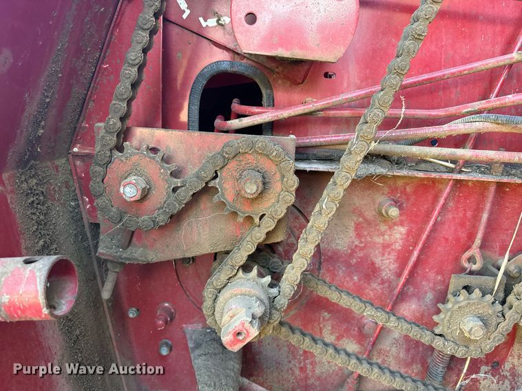 image for item EE7703 Case 8465 round baler