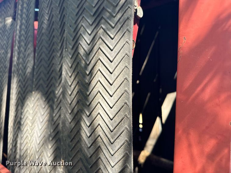 image for item EE7703 Case 8465 round baler