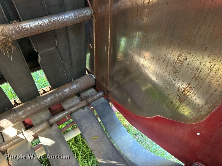 image for item EE7703 Case 8465 round baler