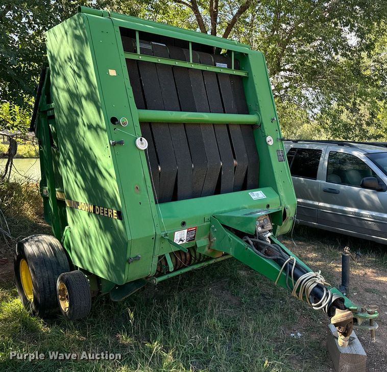 image for item EE7704 1996 John Deere  535 round baler