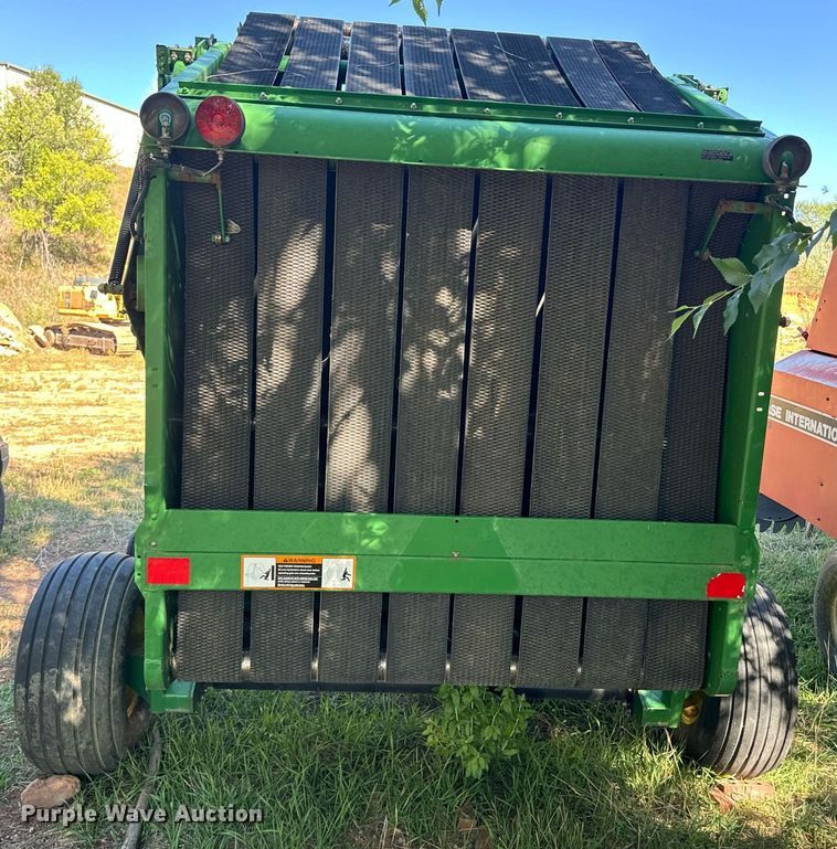 image for item EE7704 1996 John Deere  535 round baler