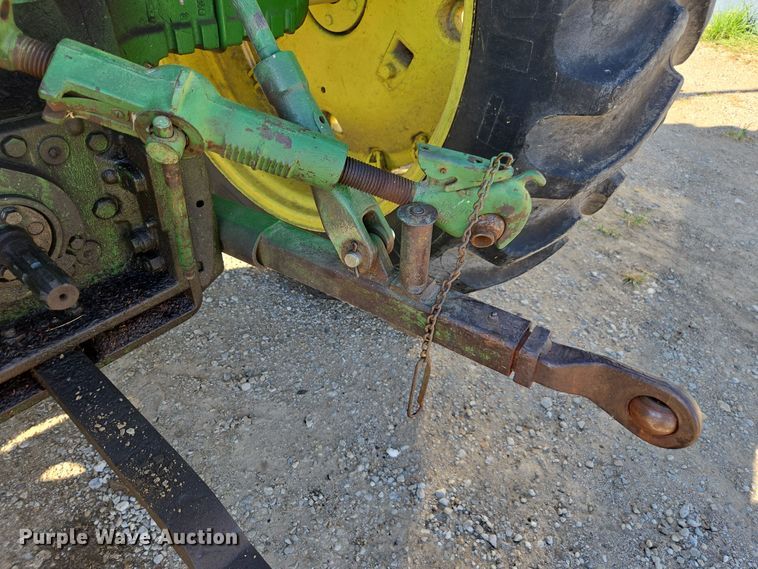 image for item EE7760 1962 John Deere 3010 tractor