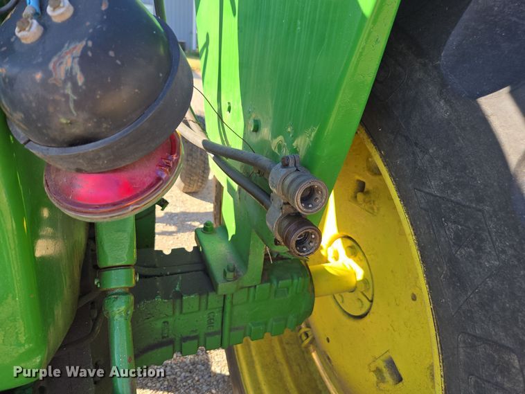 image for item EE7760 1962 John Deere 3010 tractor