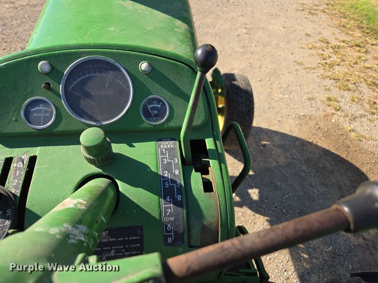 image for item EE7760 1962 John Deere 3010 tractor