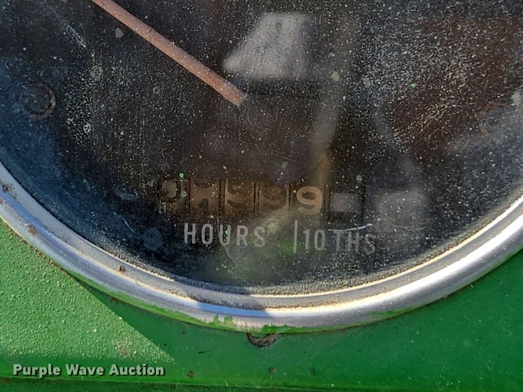 image for item EE7760 1962 John Deere 3010 tractor