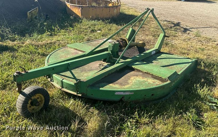 image for item EE7761 John Deere 717 rotary mower