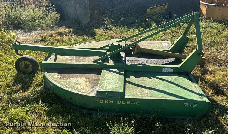 image for item EE7761 John Deere 717 rotary mower