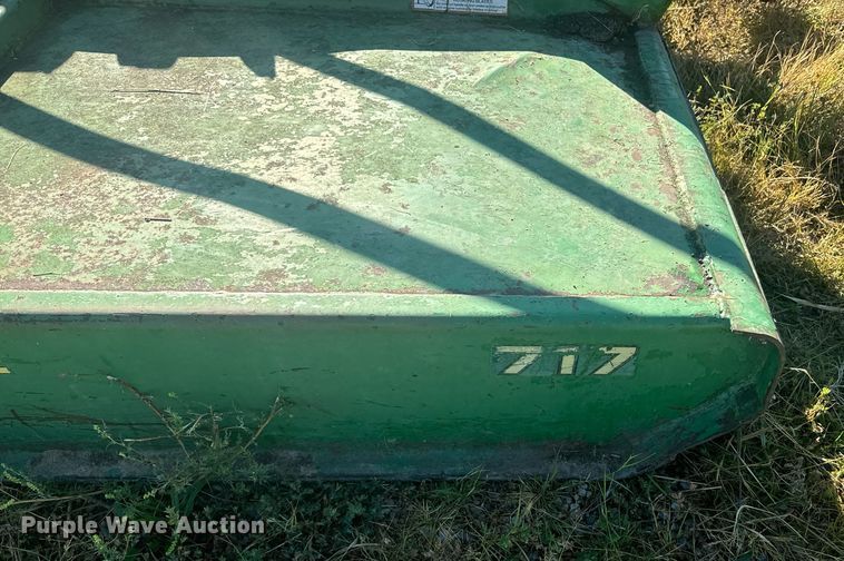 image for item EE7761 John Deere 717 rotary mower