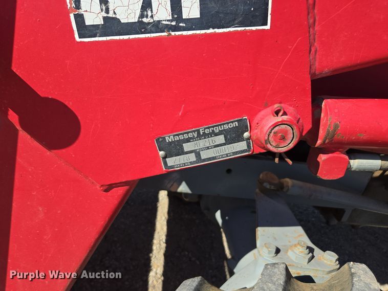 image for item EE7765 1979 Massey Ferguson  220-4 MFWD tractor