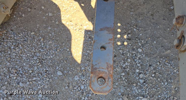 image for item EE7765 1979 Massey Ferguson  220-4 MFWD tractor