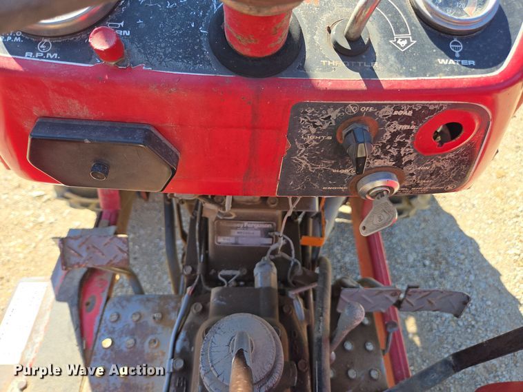 image for item EE7765 1979 Massey Ferguson  220-4 MFWD tractor