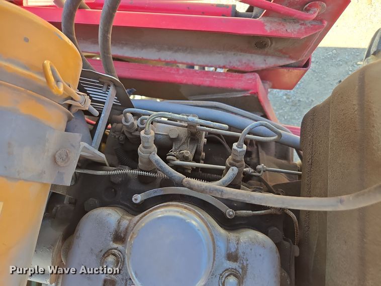 image for item EE7765 1979 Massey Ferguson  220-4 MFWD tractor