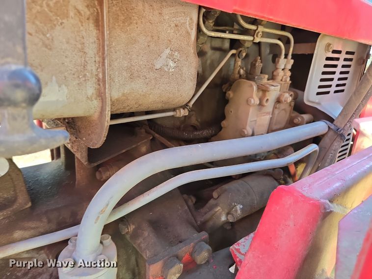 image for item EE7765 1979 Massey Ferguson  220-4 MFWD tractor