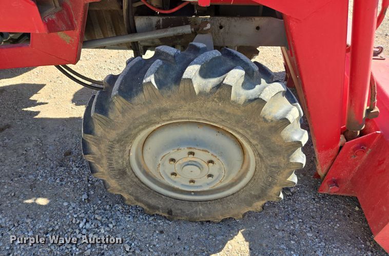 image for item EE7765 1979 Massey Ferguson  220-4 MFWD tractor