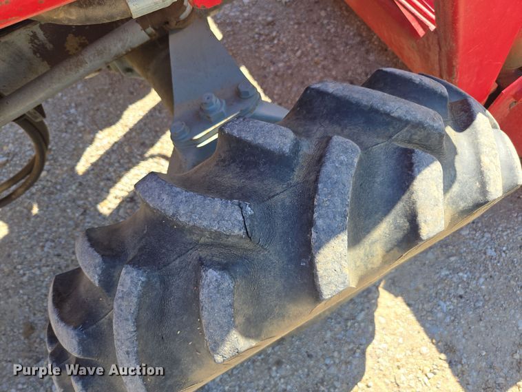 image for item EE7765 1979 Massey Ferguson  220-4 MFWD tractor