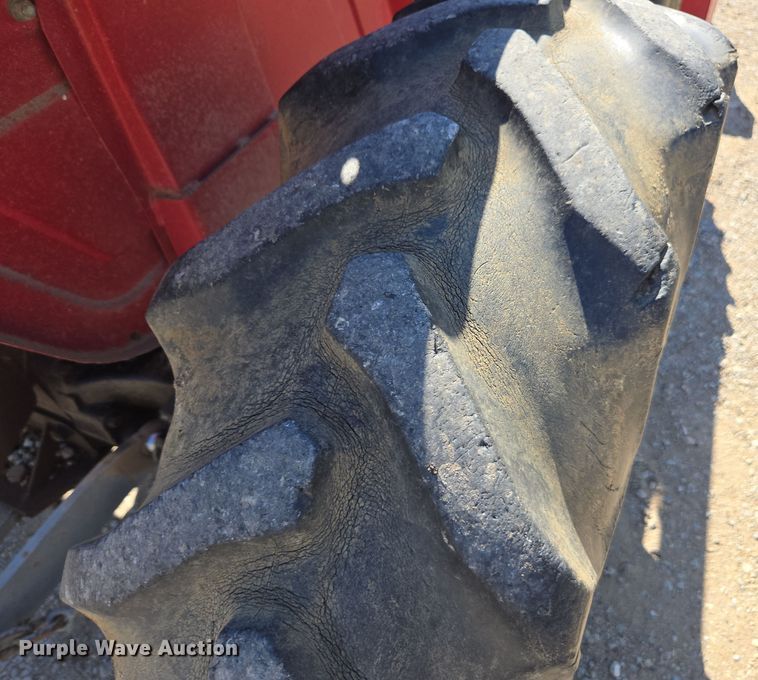 image for item EE7765 1979 Massey Ferguson  220-4 MFWD tractor